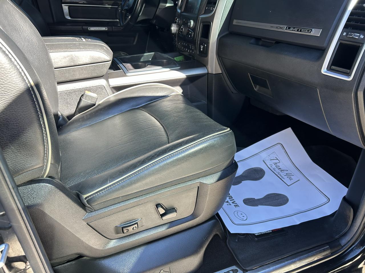 RAM 1500 4WD Crew Cab 140.5" Longhorn Limited 2014