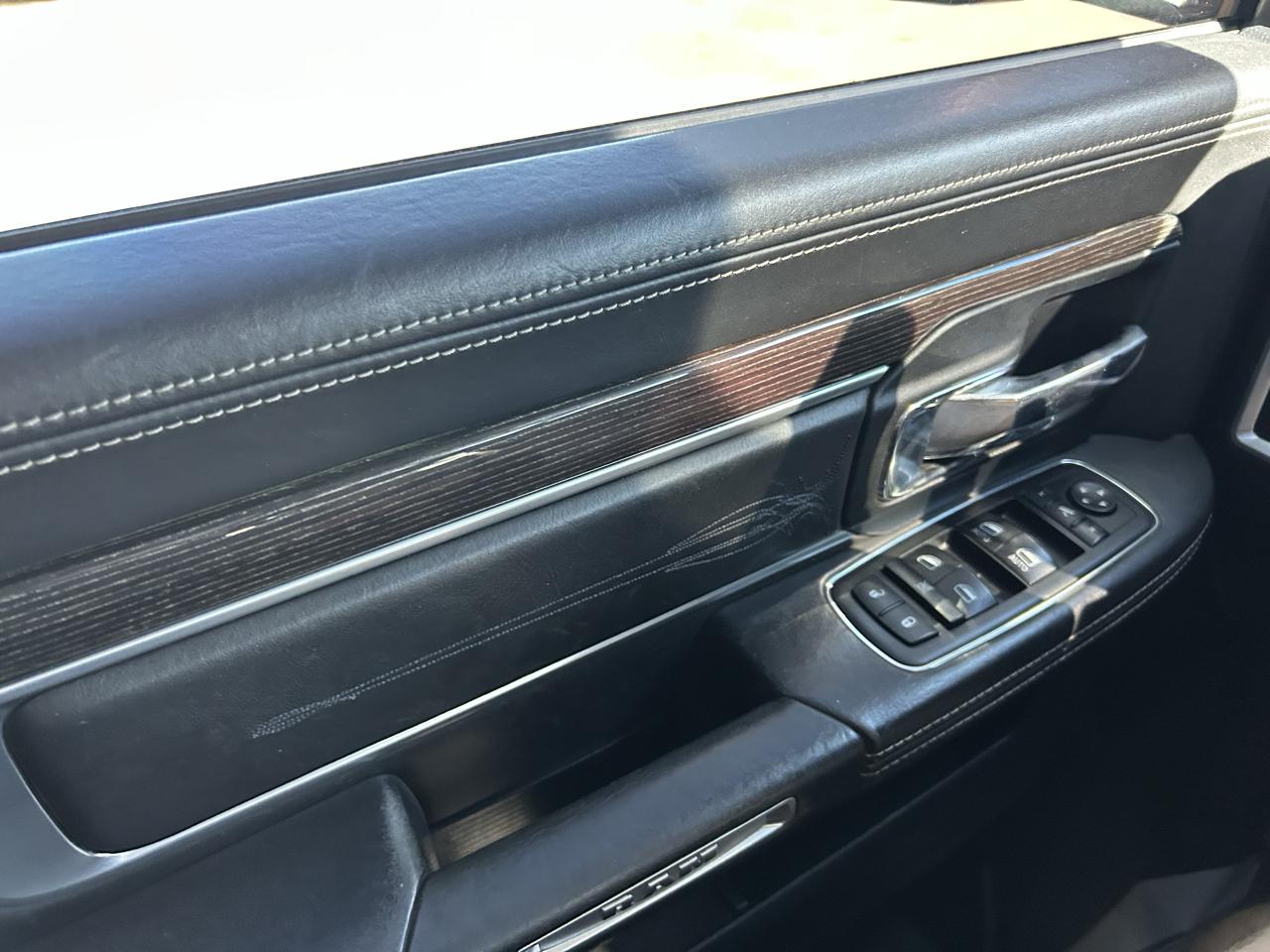 RAM 1500 4WD Crew Cab 140.5" Longhorn Limited 2014
