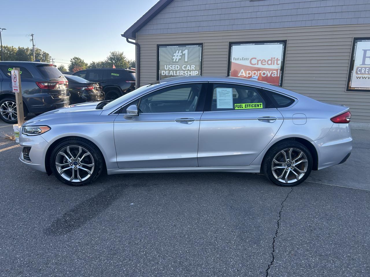 Ford Fusion SEL FWD 2019