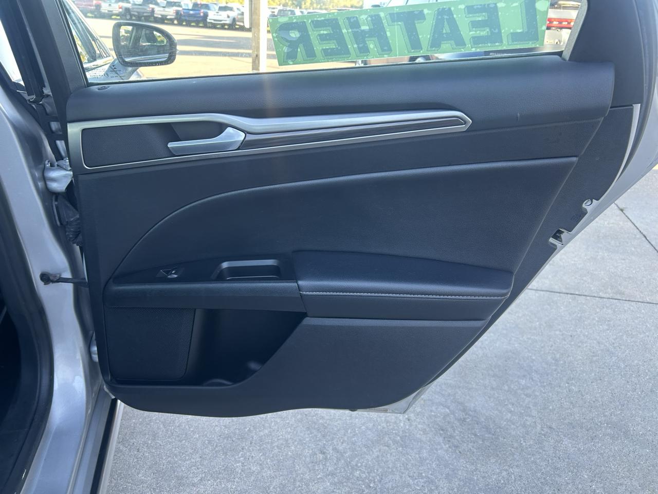 Ford Fusion SEL FWD 2019