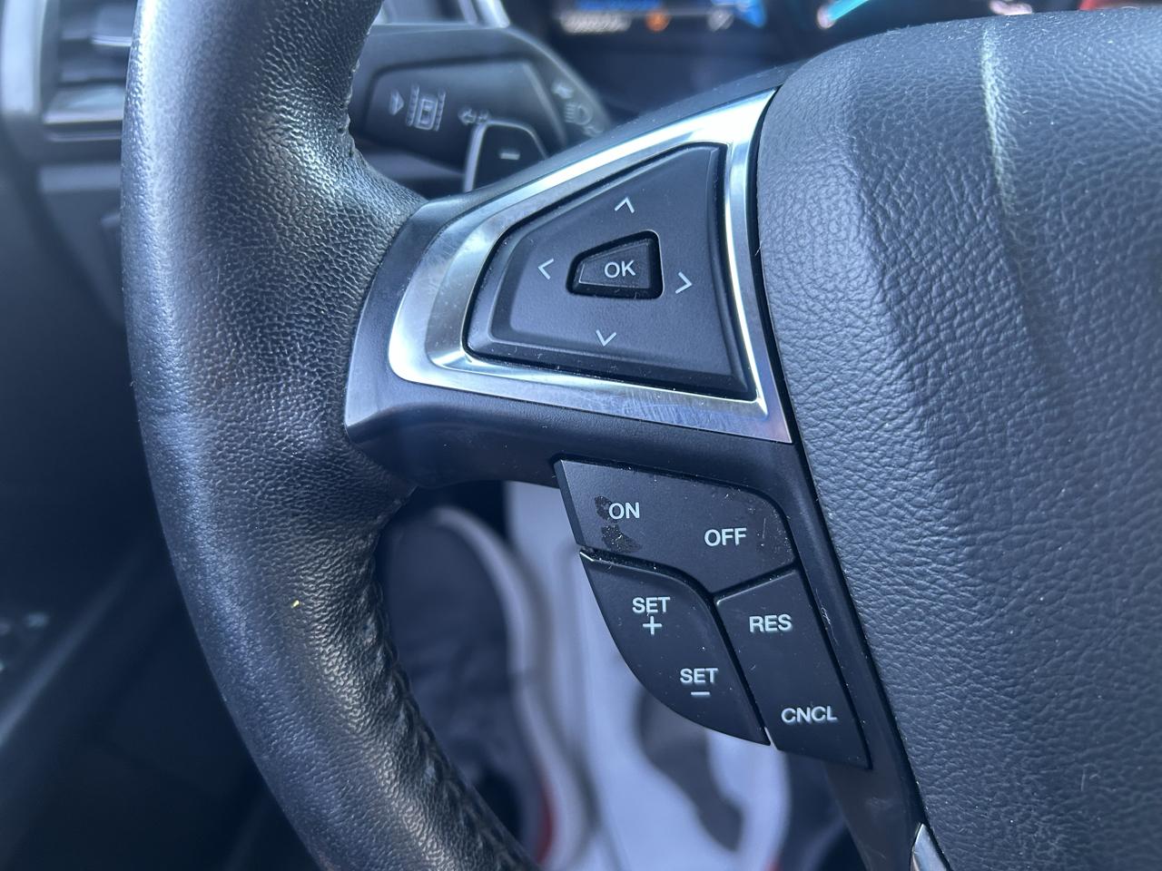 Ford Fusion SEL FWD 2019