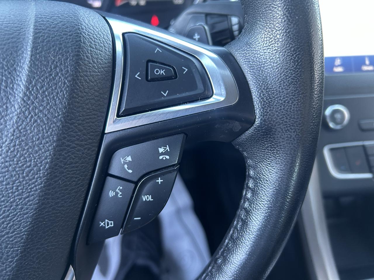 Ford Fusion SEL FWD 2019