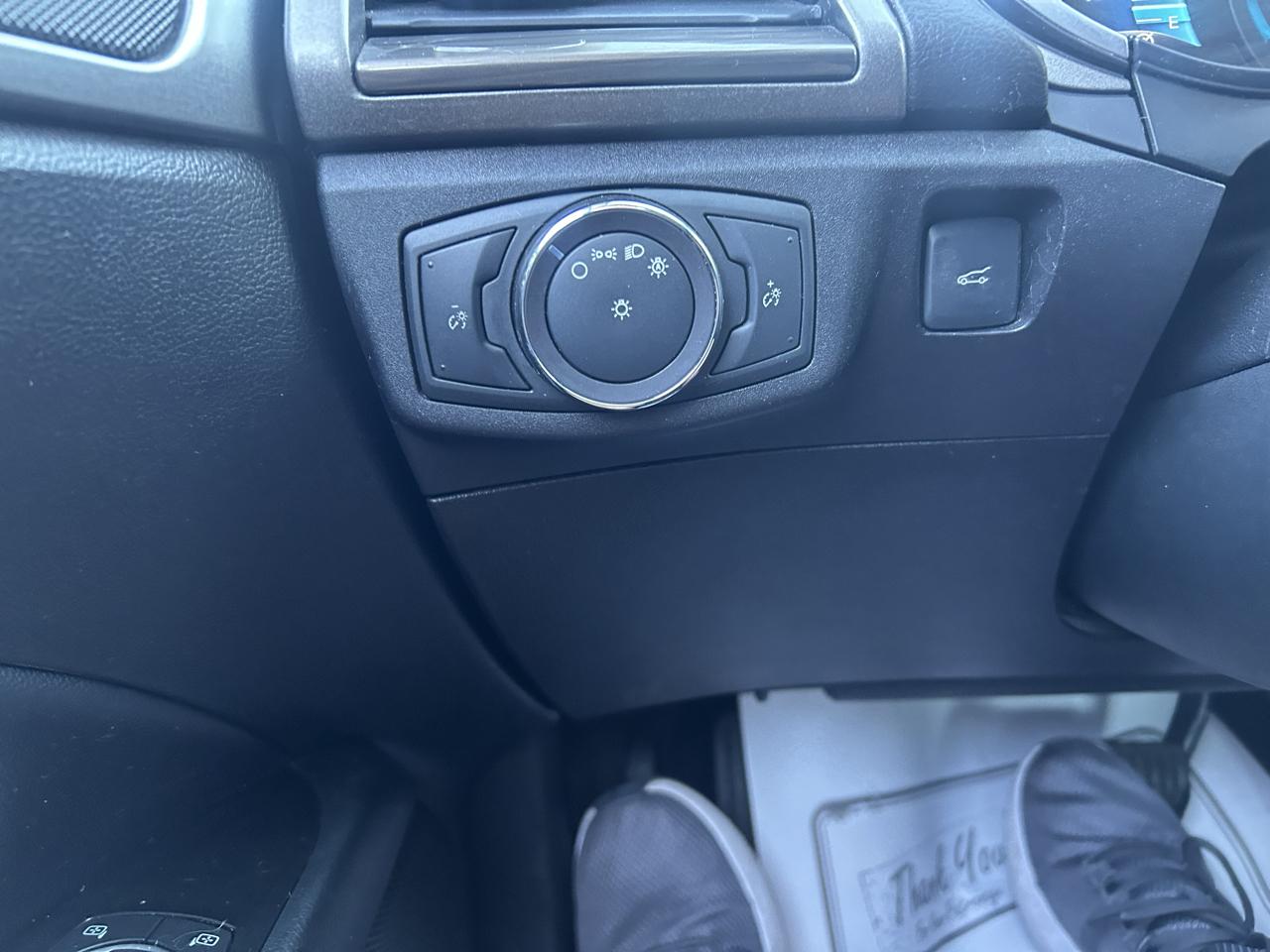 Ford Fusion SEL FWD 2019