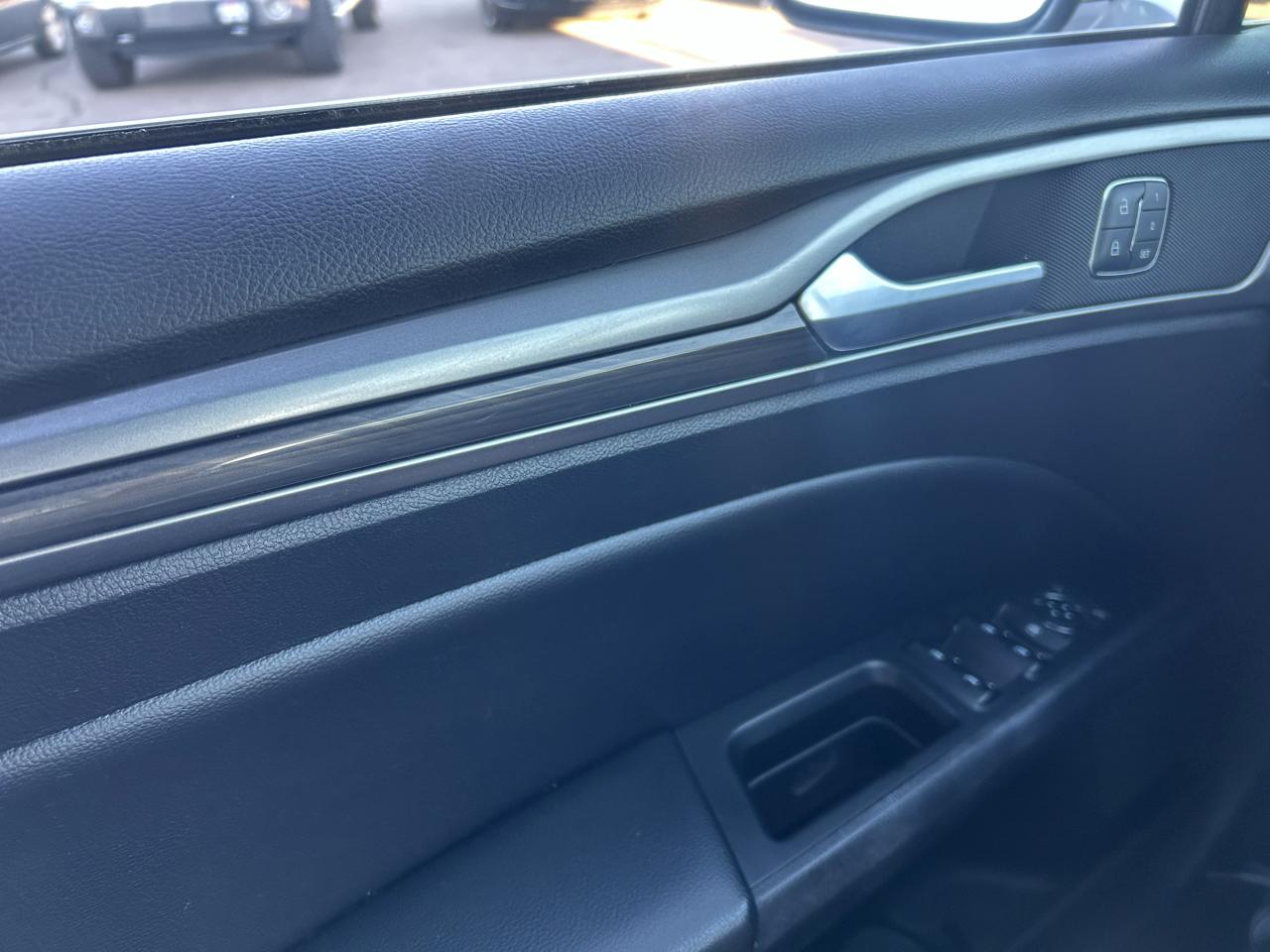 Ford Fusion SEL FWD 2019