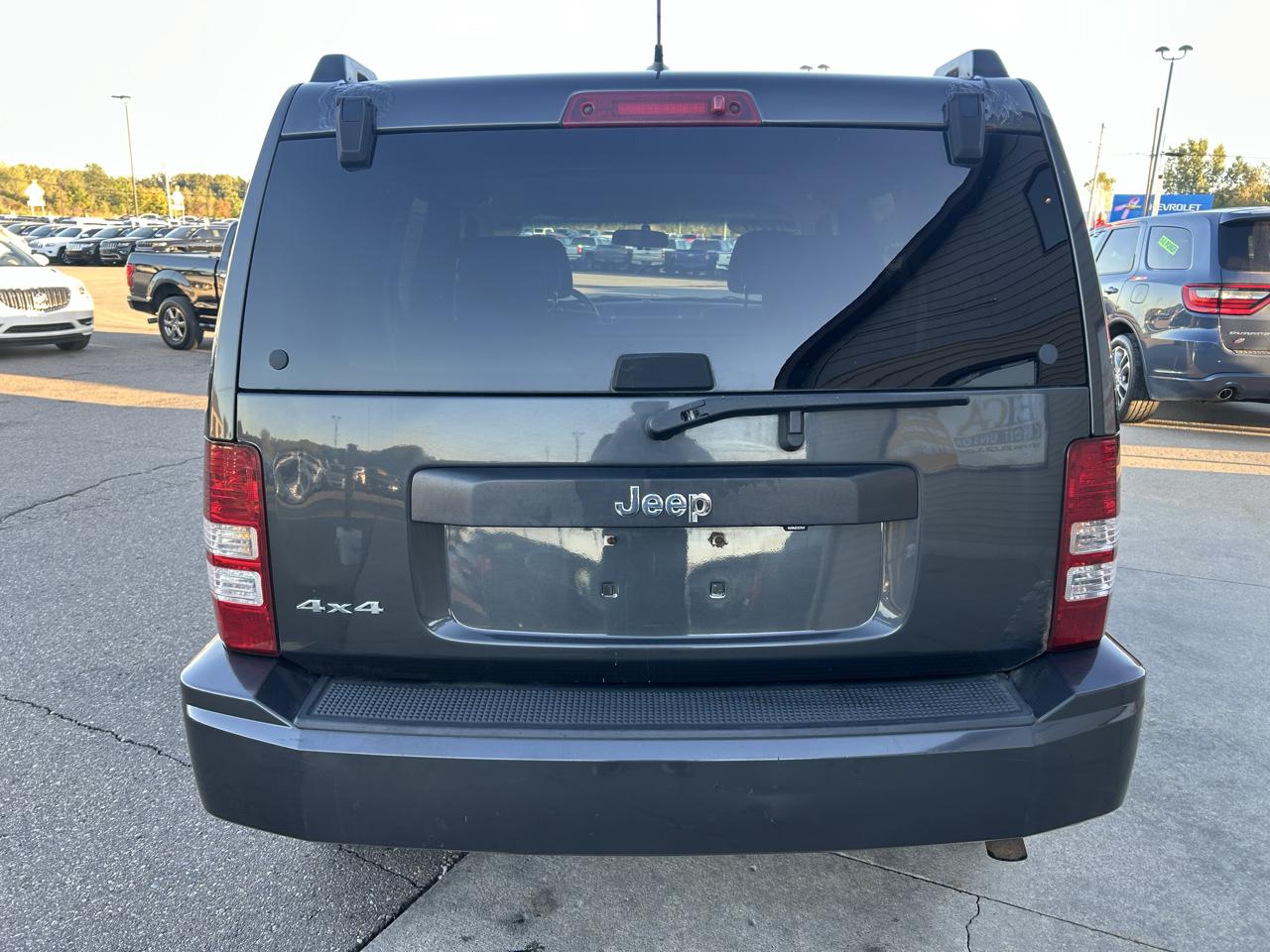 Jeep Liberty 4WD 4dr Sport 2010