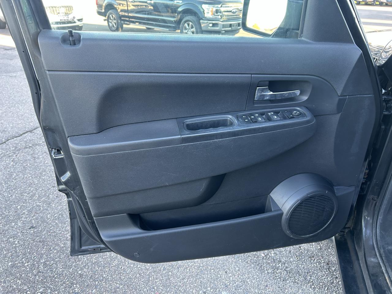 Jeep Liberty 4WD 4dr Sport 2010