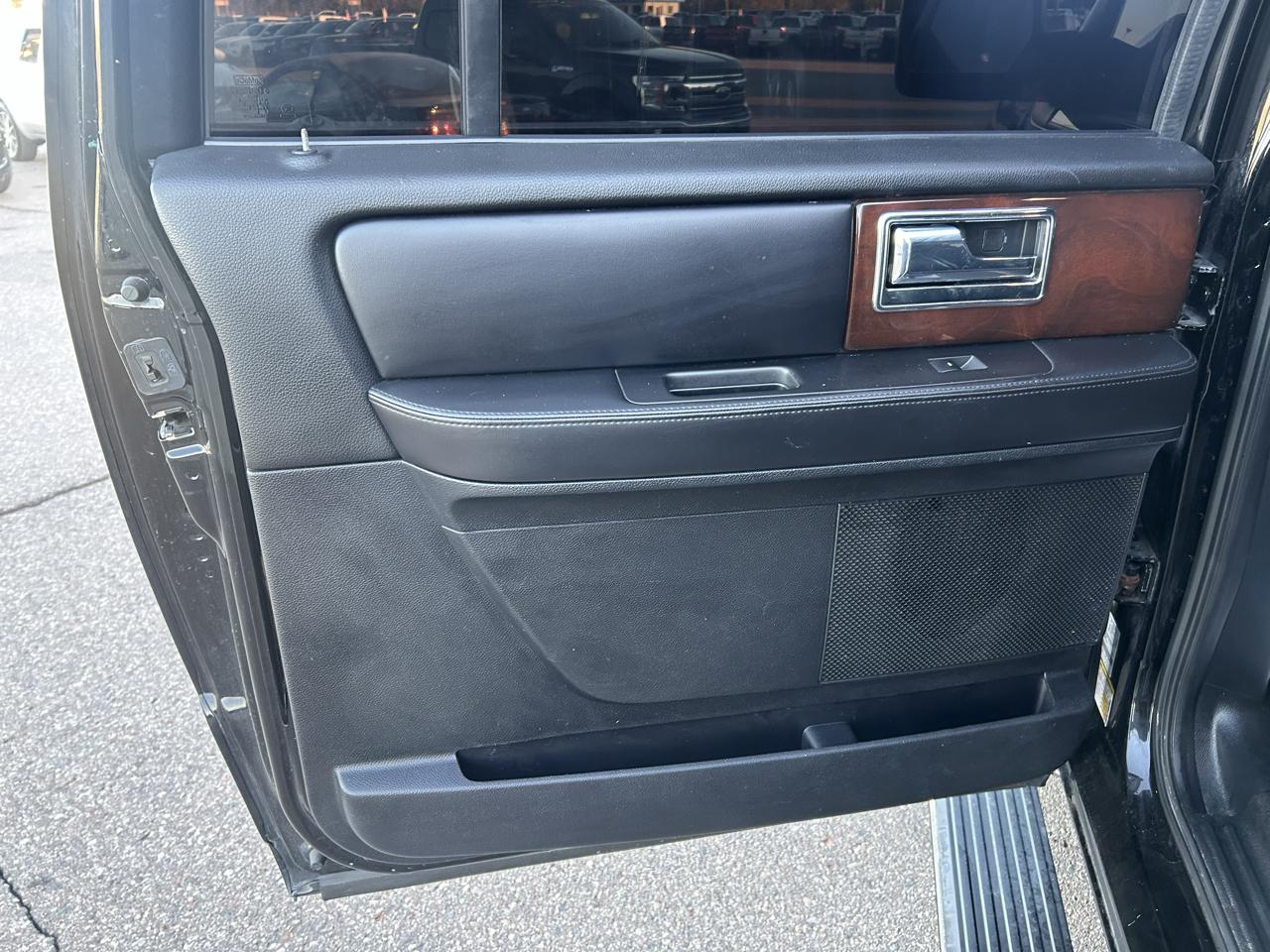 Lincoln Navigator L 4WD 4dr Select 2016