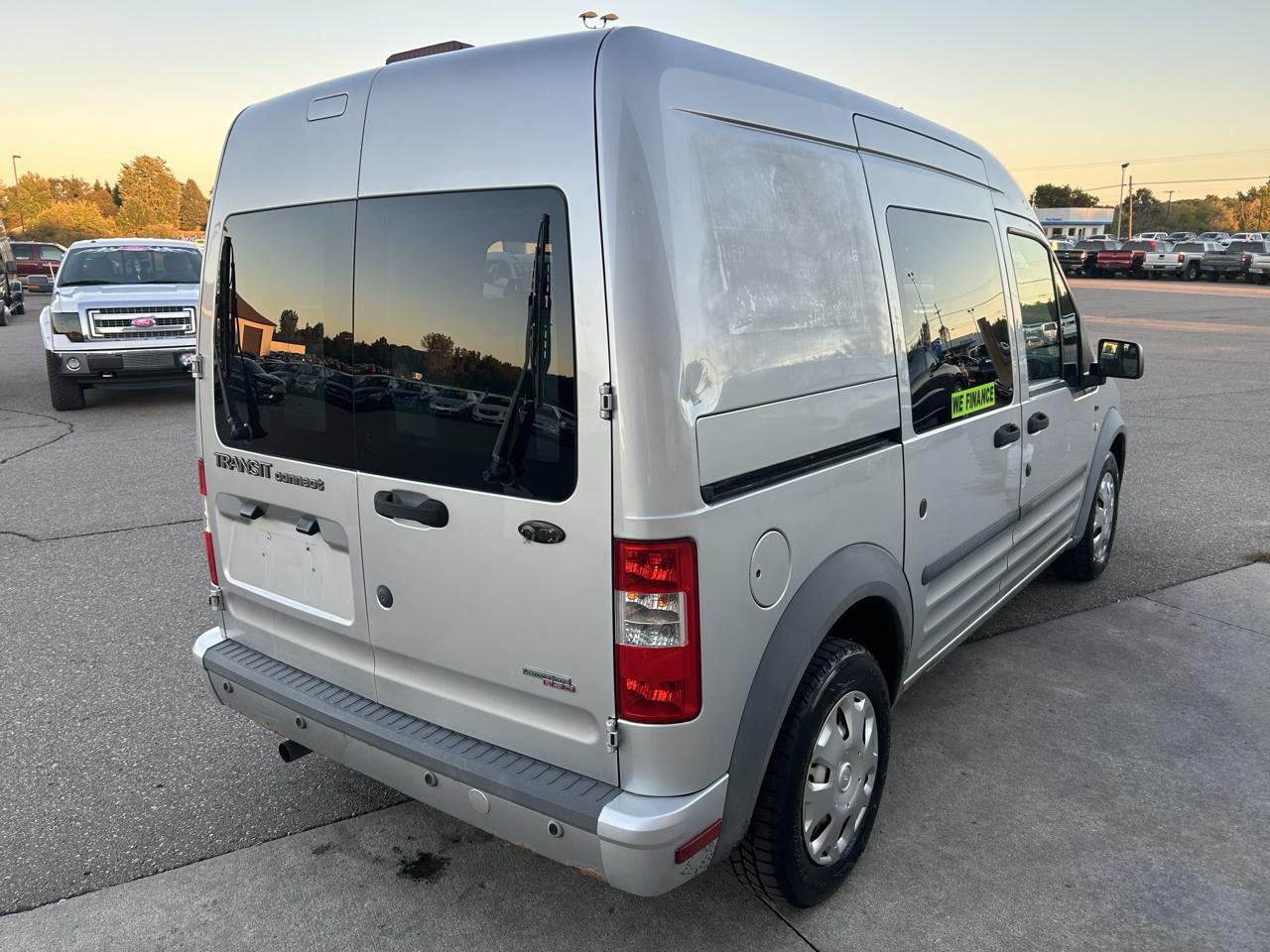 Ford Transit Connect 114.6" XLT w/side & rear door privacy glass 2012