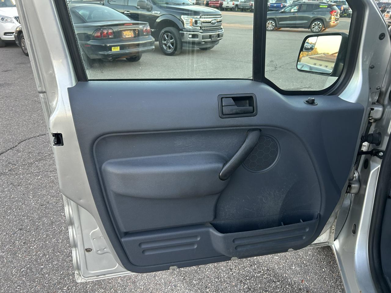 Ford Transit Connect 114.6" XLT w/side & rear door privacy glass 2012