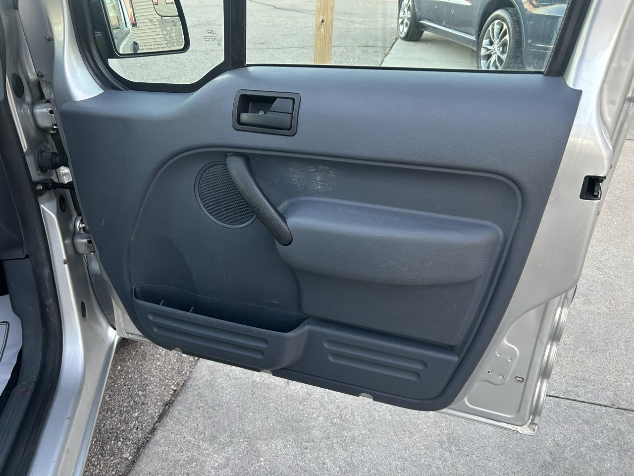 Ford Transit Connect 114.6" XLT w/side & rear door privacy glass 2012