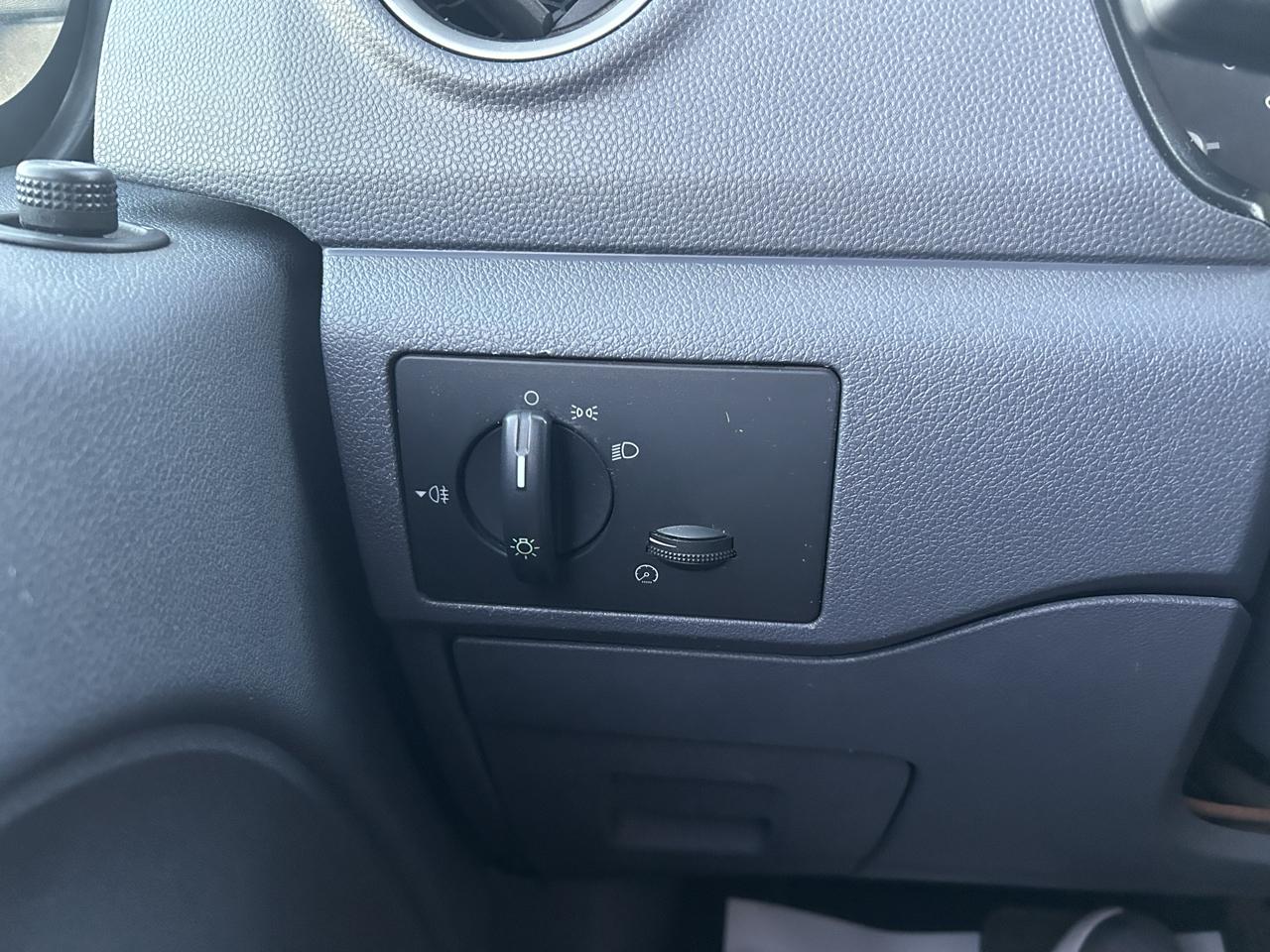 Ford Transit Connect 114.6" XLT w/side & rear door privacy glass 2012