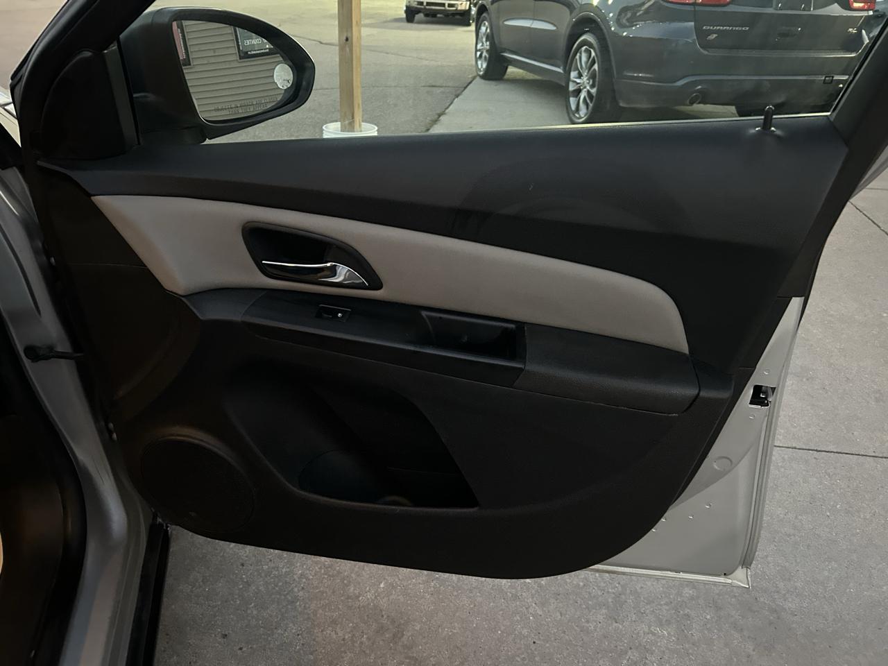 Chevrolet Cruze 4dr Sdn Auto LS 2014