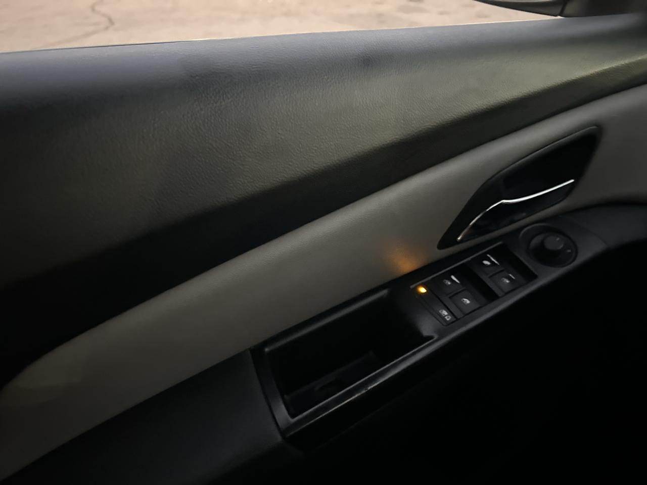 Chevrolet Cruze 4dr Sdn Auto LS 2014