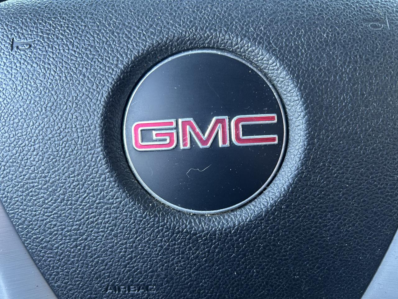GMC Acadia FWD 4dr SLE 2012