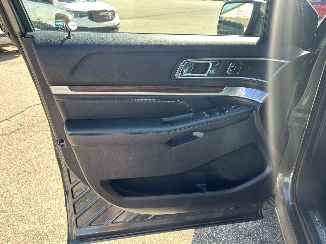Ford Explorer 4WD 4dr Limited 2016