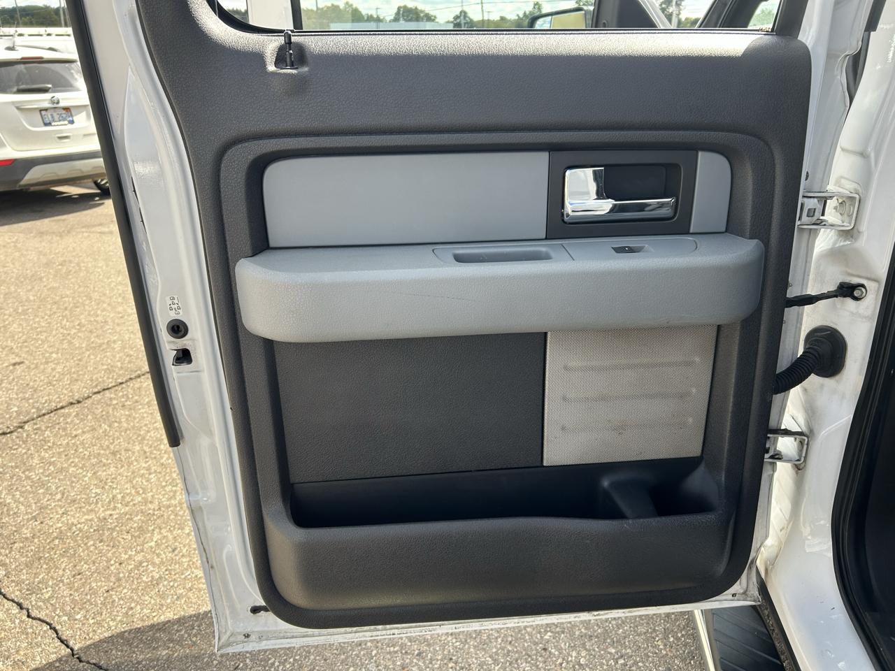 Ford F-150 4WD SuperCrew 145" XLT 2013