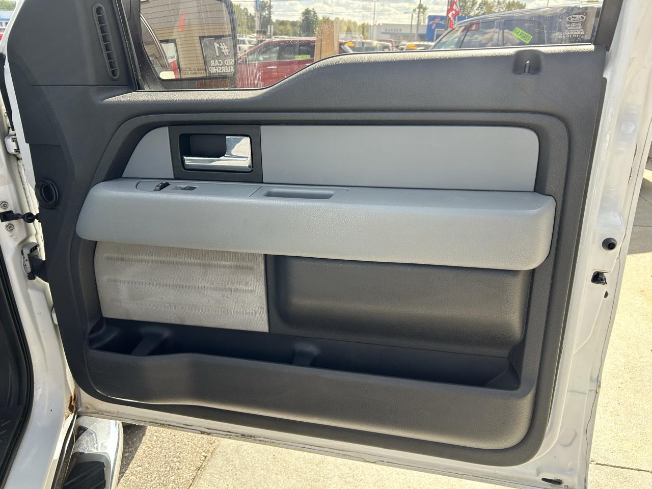 Ford F-150 4WD SuperCrew 145" XLT 2013