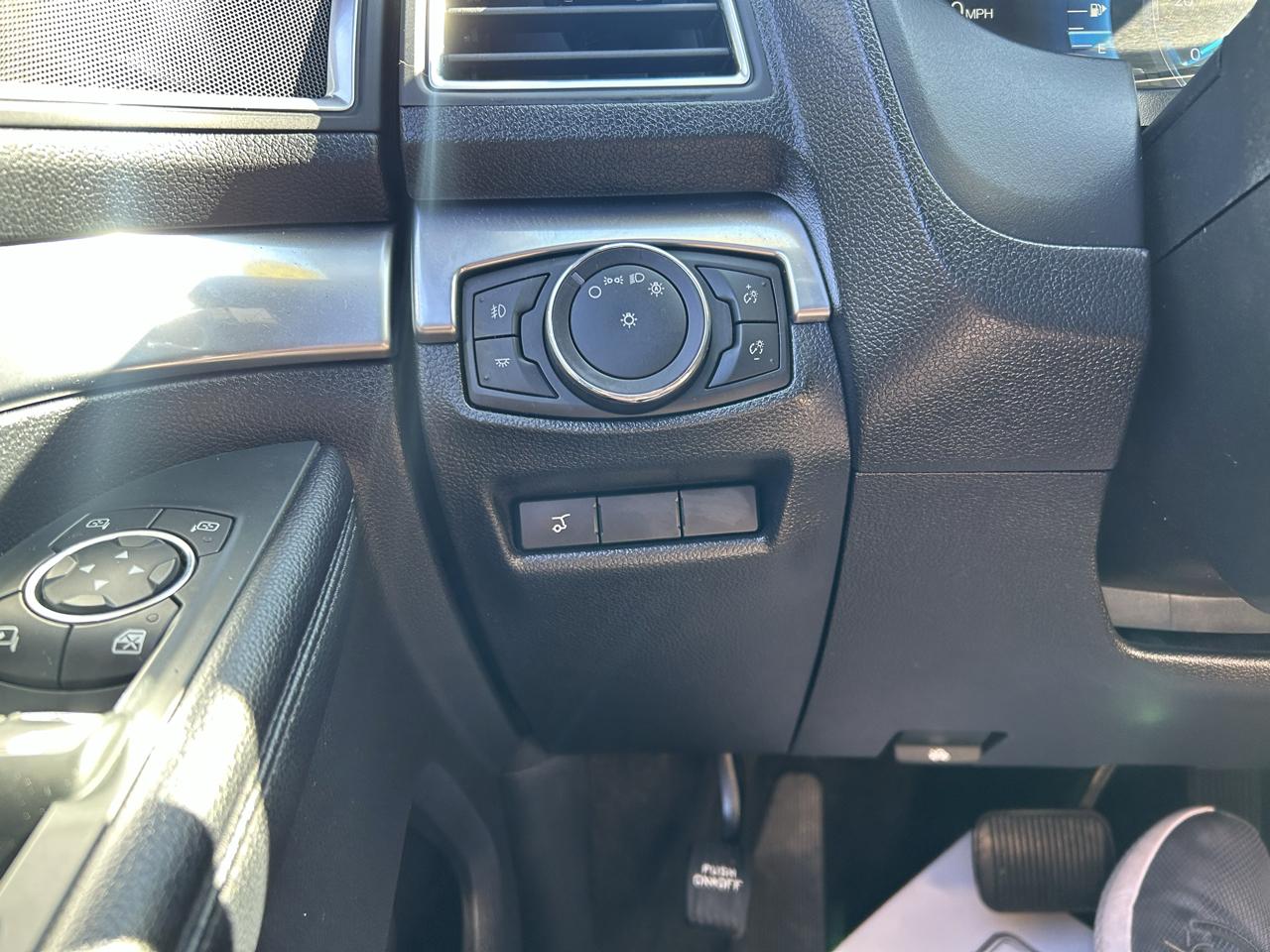 Ford Explorer Limited 4WD 2018