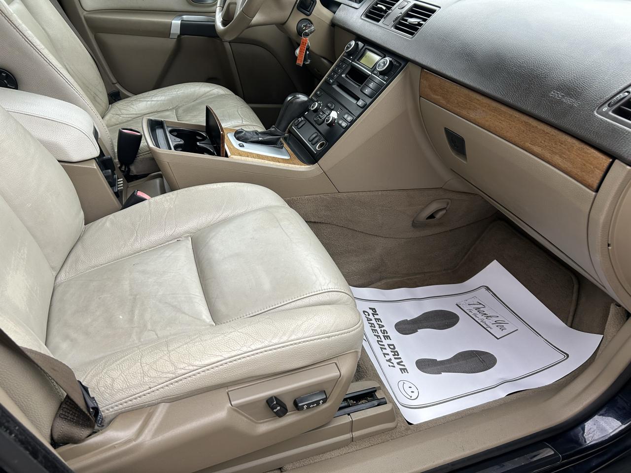 Volvo XC90 AWD 4dr I6 w/Snrf/3rd Row 2008