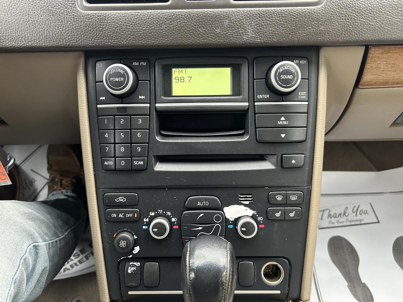 Volvo XC90 AWD 4dr I6 w/Snrf/3rd Row 2008