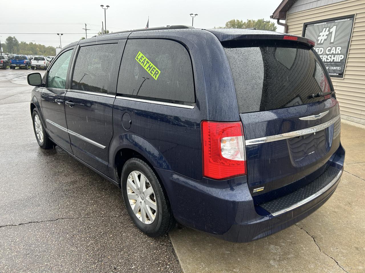 Chrysler Town & Country 4dr Wgn Touring 2014