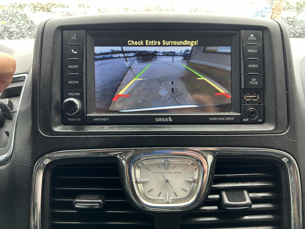 Chrysler Town & Country 4dr Wgn Touring 2014