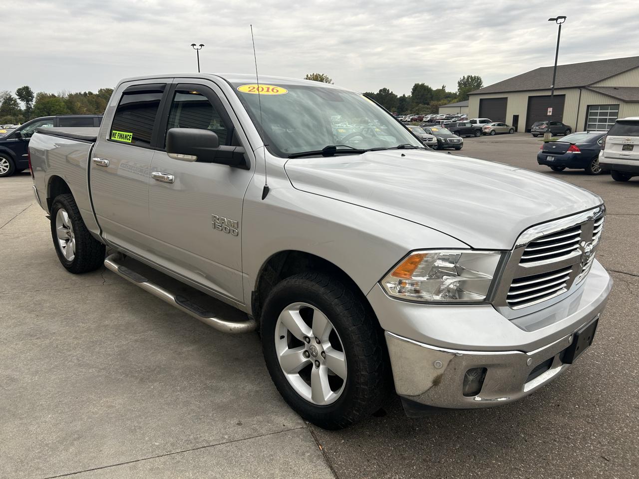 RAM 1500 4WD Crew Cab 140.5" Big Horn 2016