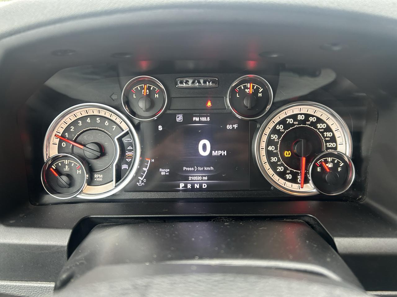 RAM 1500 4WD Crew Cab 140.5" Big Horn 2016