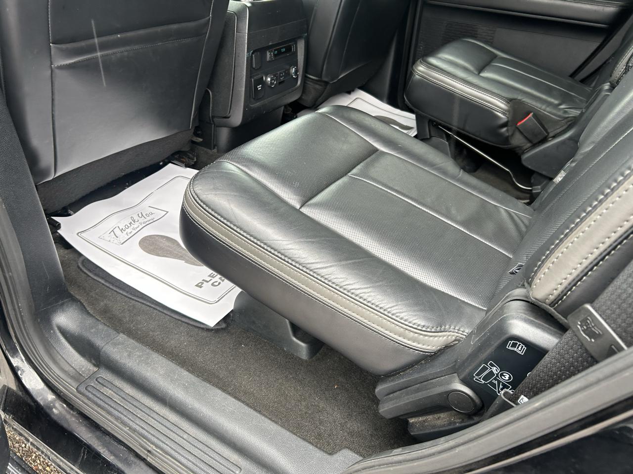 Ford Expedition 4WD 4dr Platinum 2016