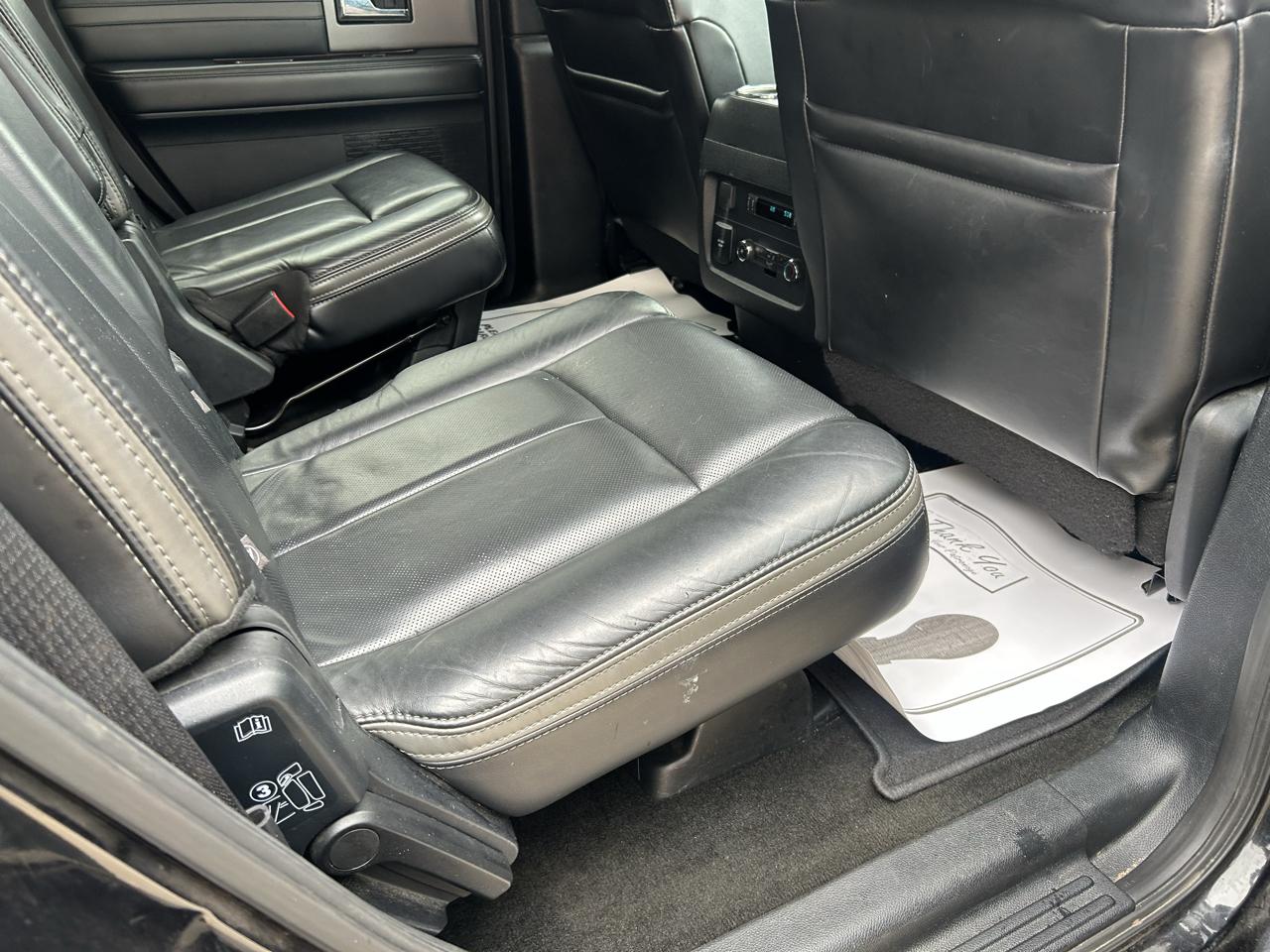 Ford Expedition 4WD 4dr Platinum 2016