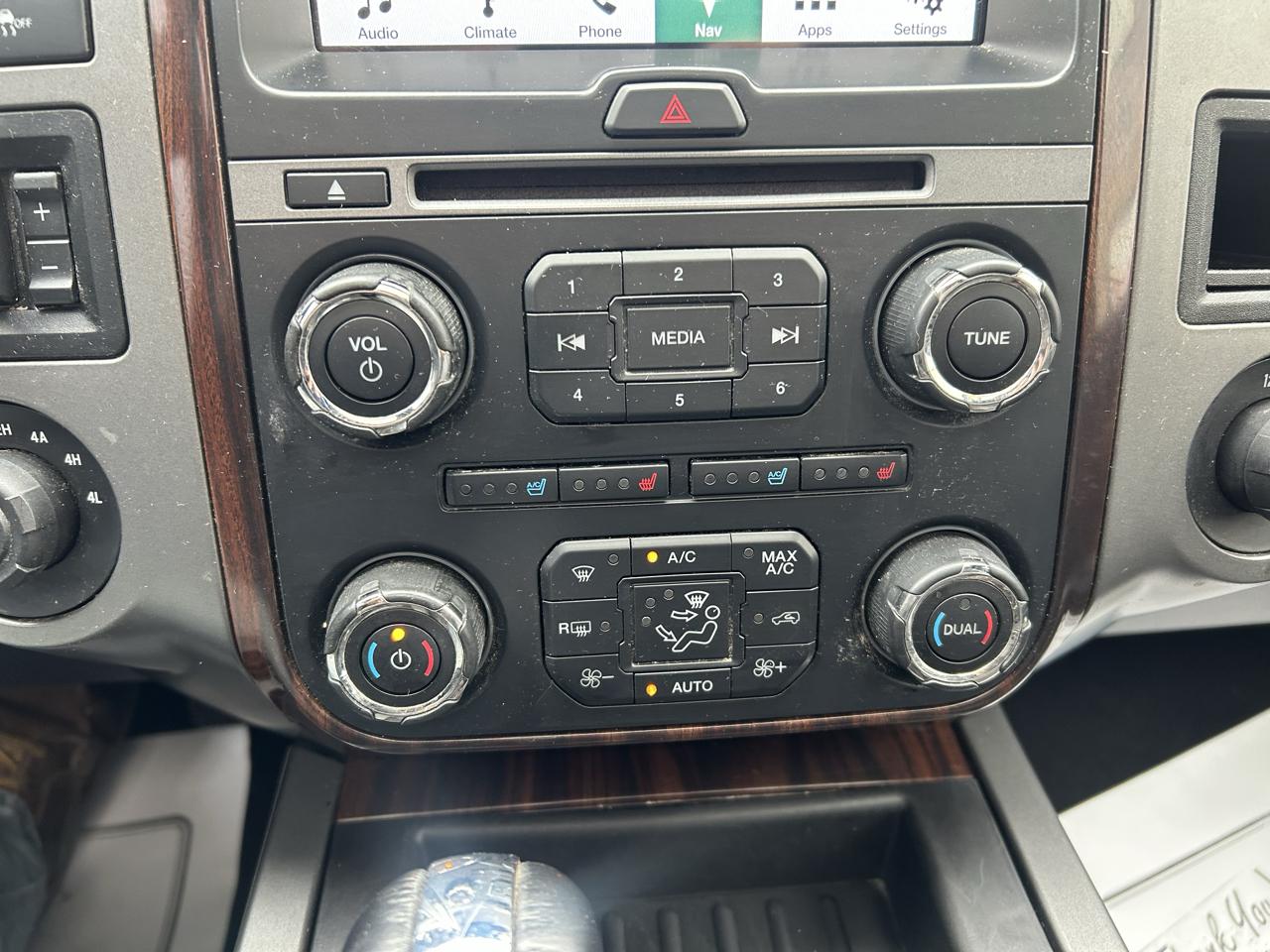 Ford Expedition 4WD 4dr Platinum 2016