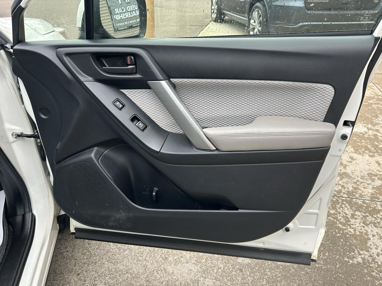Subaru Forester 2.5i Premium CVT 2017