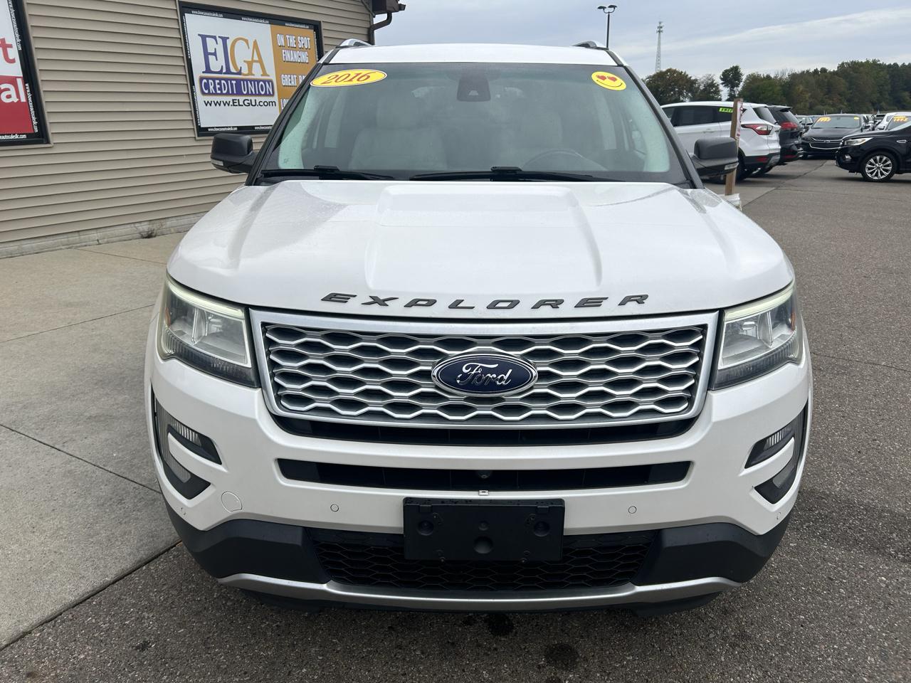 Ford Explorer 4WD 4dr Platinum 2016