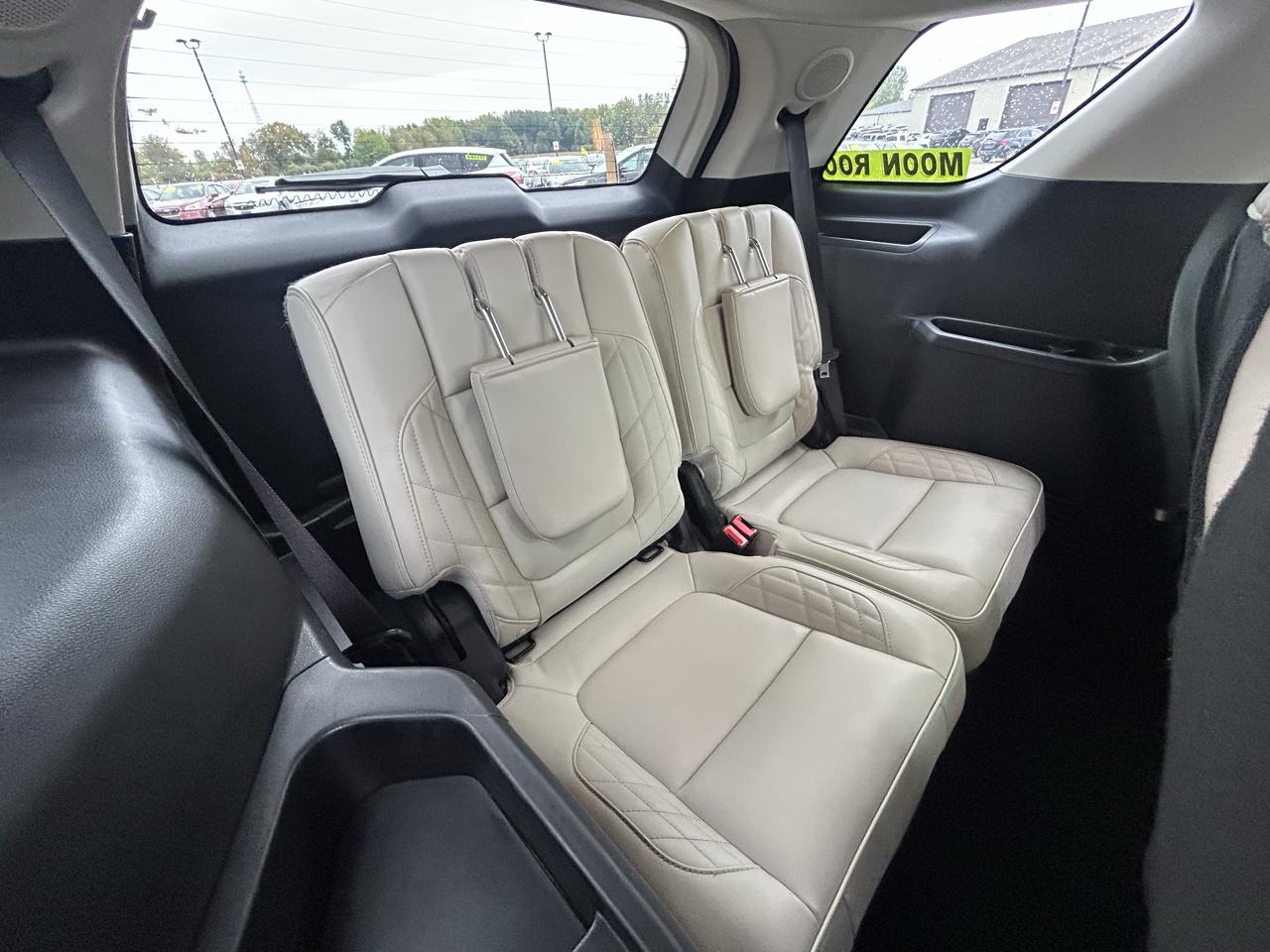 Ford Explorer 4WD 4dr Platinum 2016