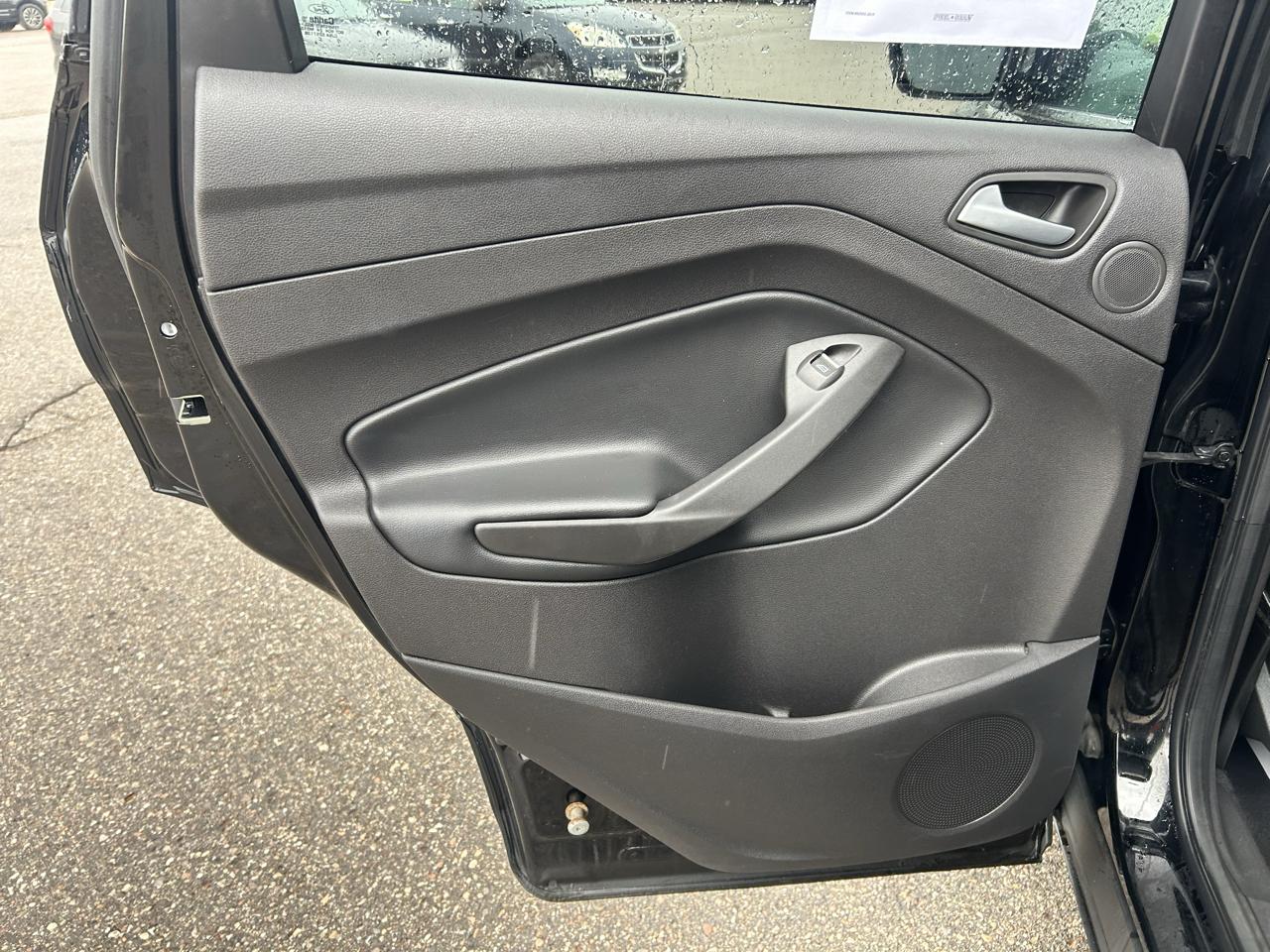 Ford Escape Titanium 4WD 2017