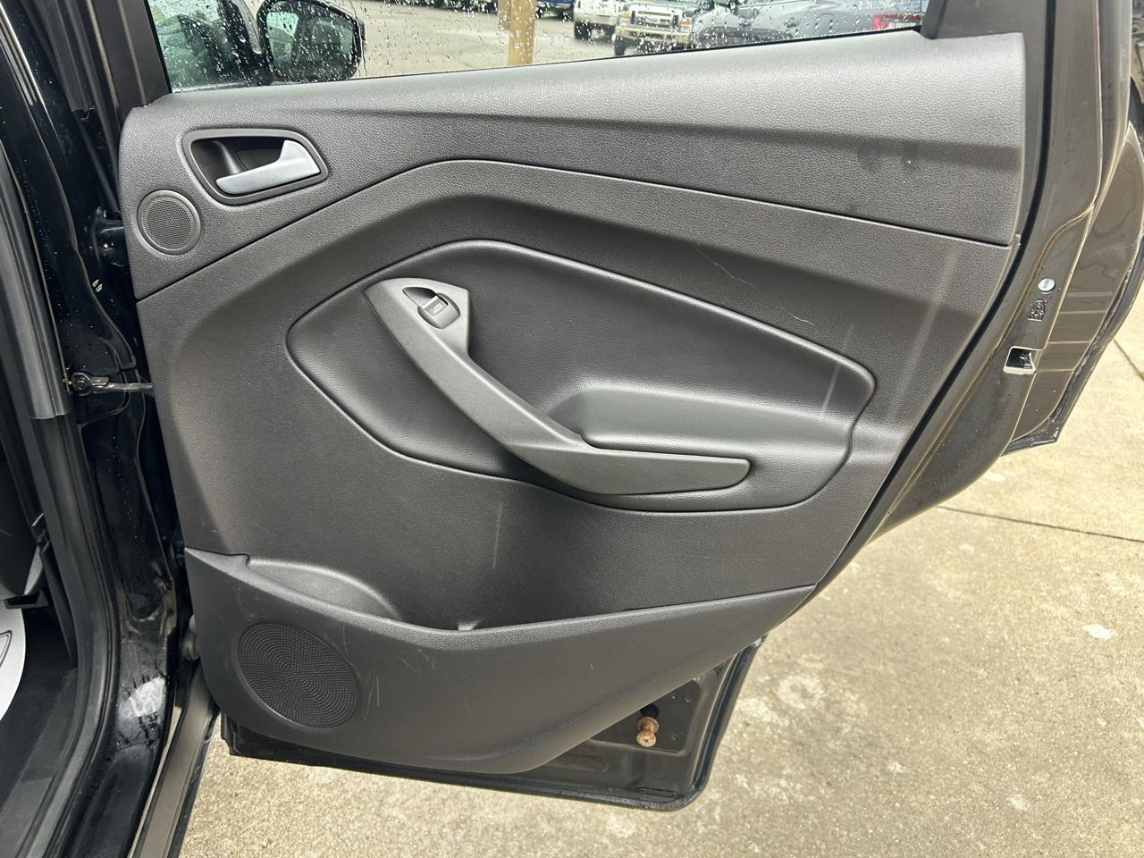 Ford Escape Titanium 4WD 2017