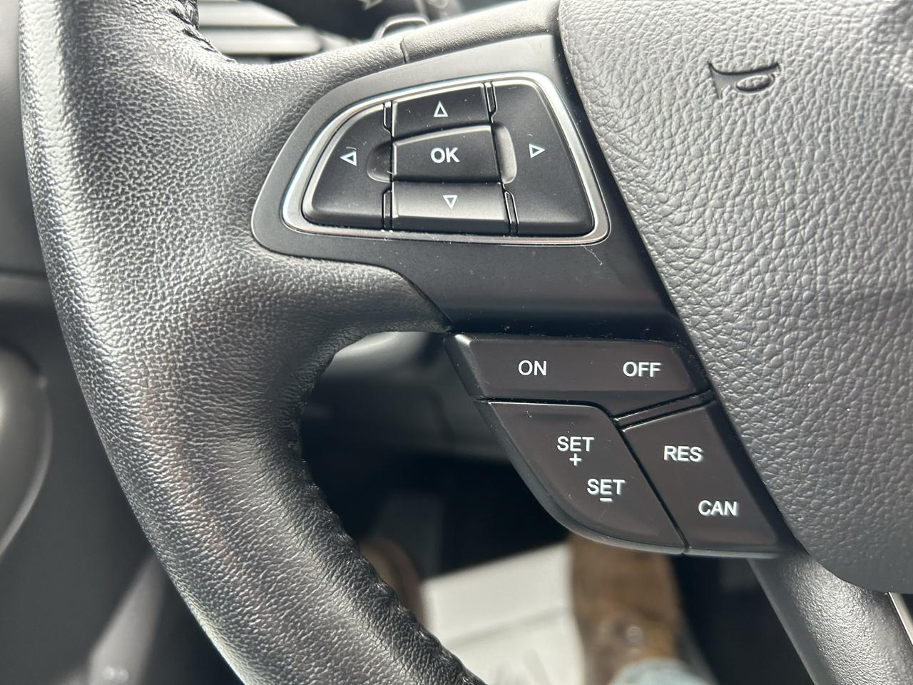 Ford Escape Titanium 4WD 2017
