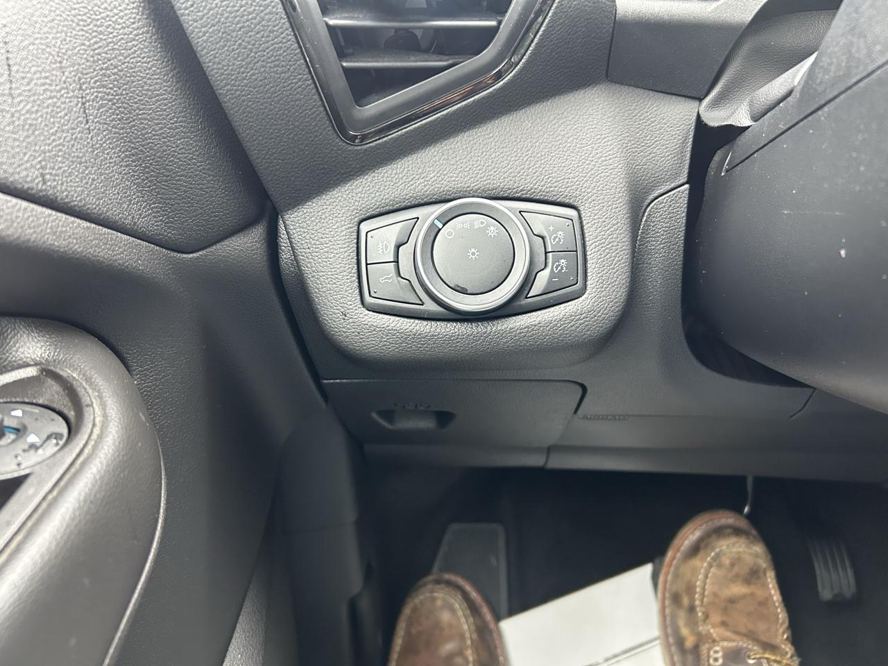 Ford Escape Titanium 4WD 2017