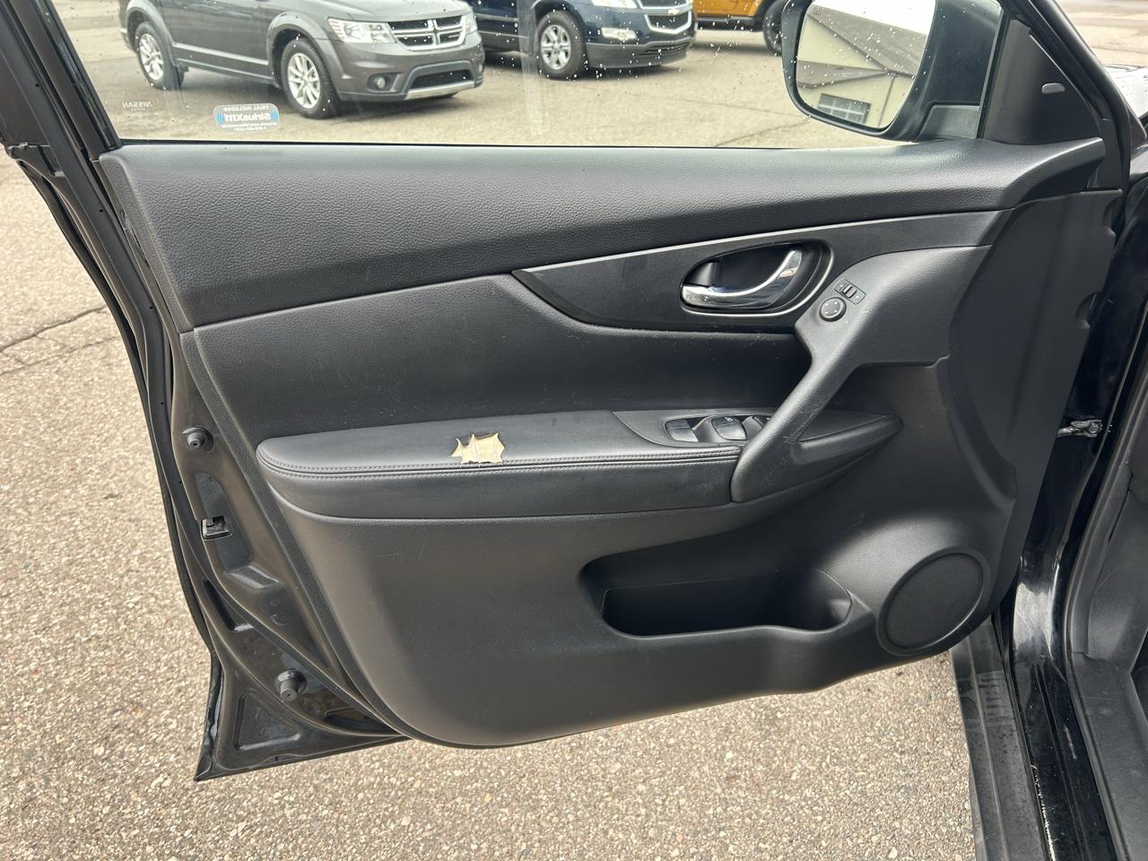 Nissan Rogue AWD SV 2017