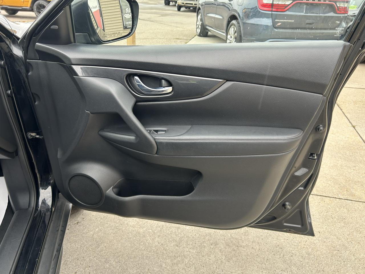 Nissan Rogue AWD SV 2017