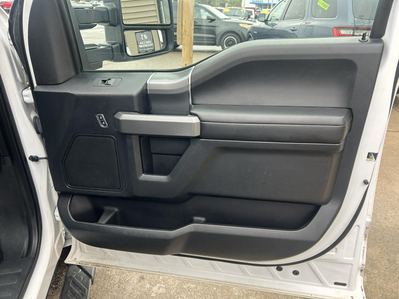 Ford F-150 4WD SuperCrew 145" XLT 2016