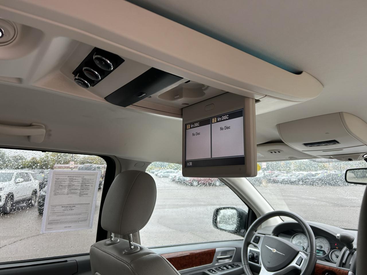 Chrysler Town & Country 4dr Wgn Touring 2009