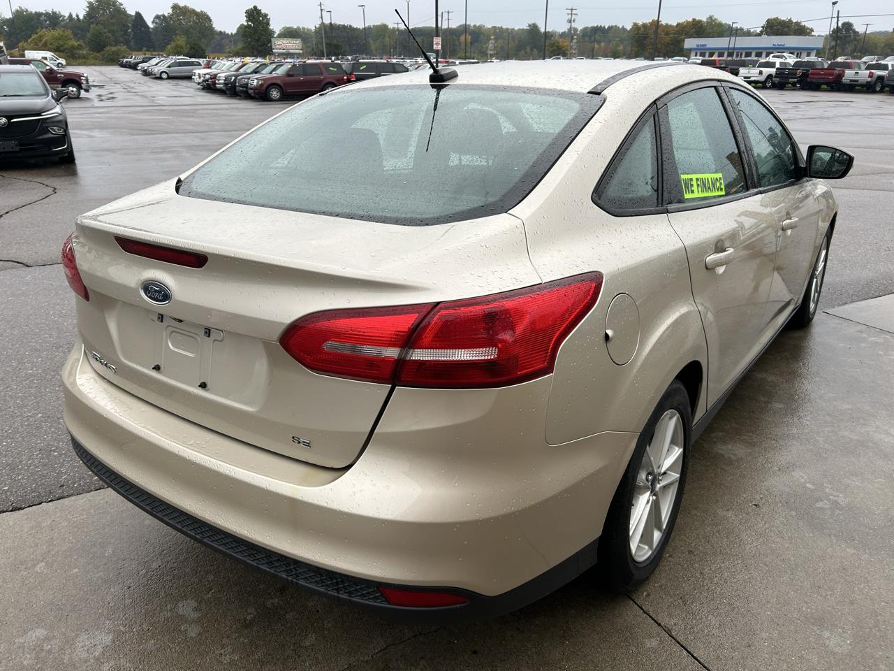 Ford Focus SE Sedan 2017