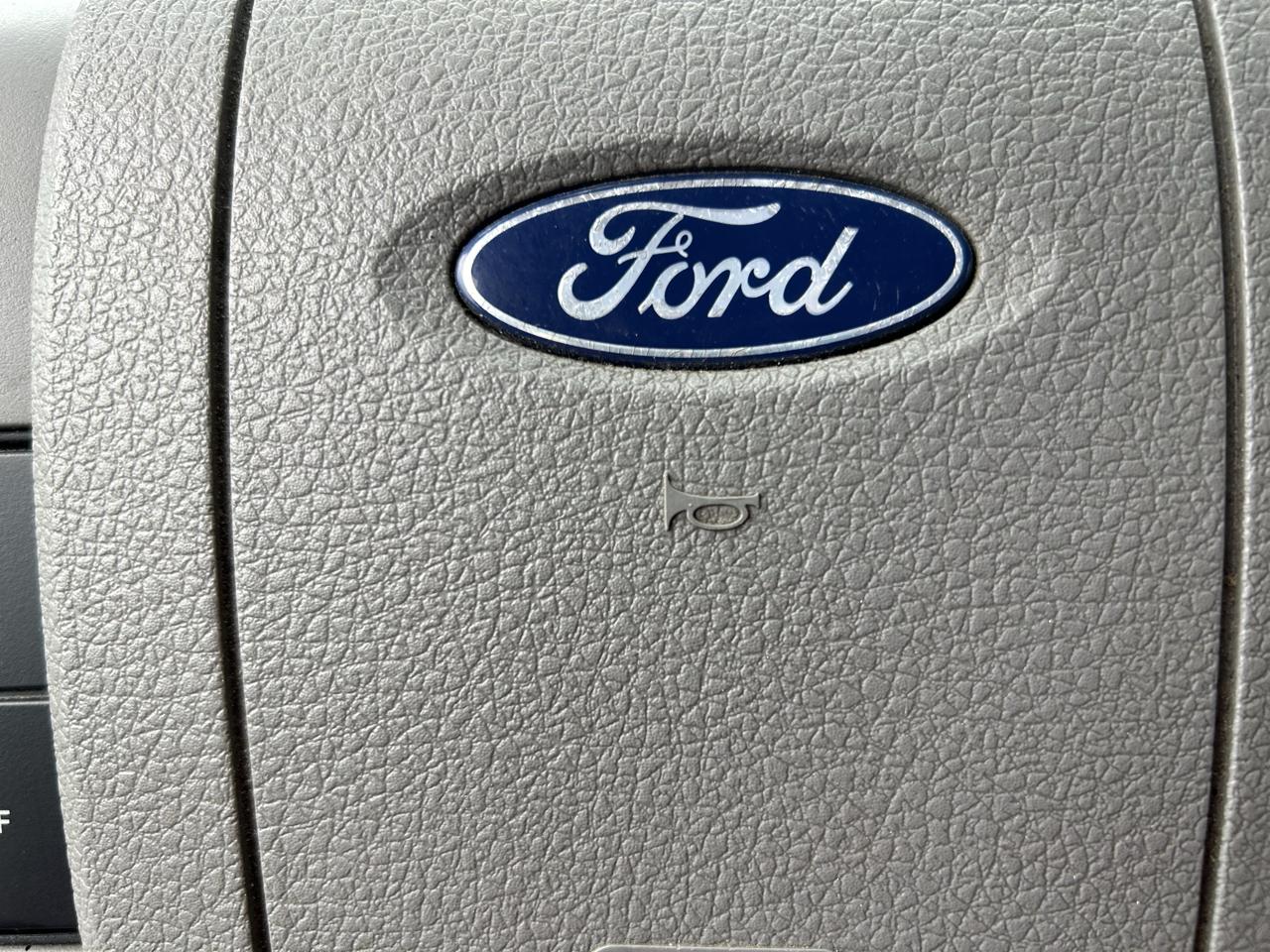 Ford F-150 2WD SuperCrew 139" XLT 2008