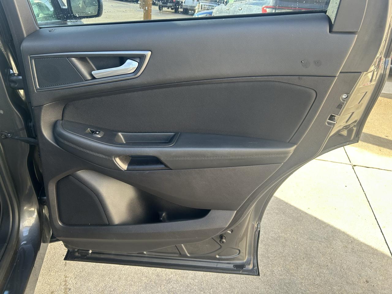Ford Edge SE FWD 2019