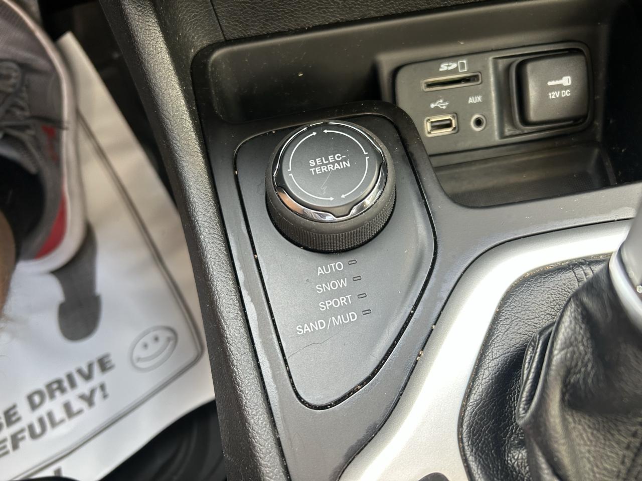 Jeep Cherokee 4WD 4dr Sport 2014