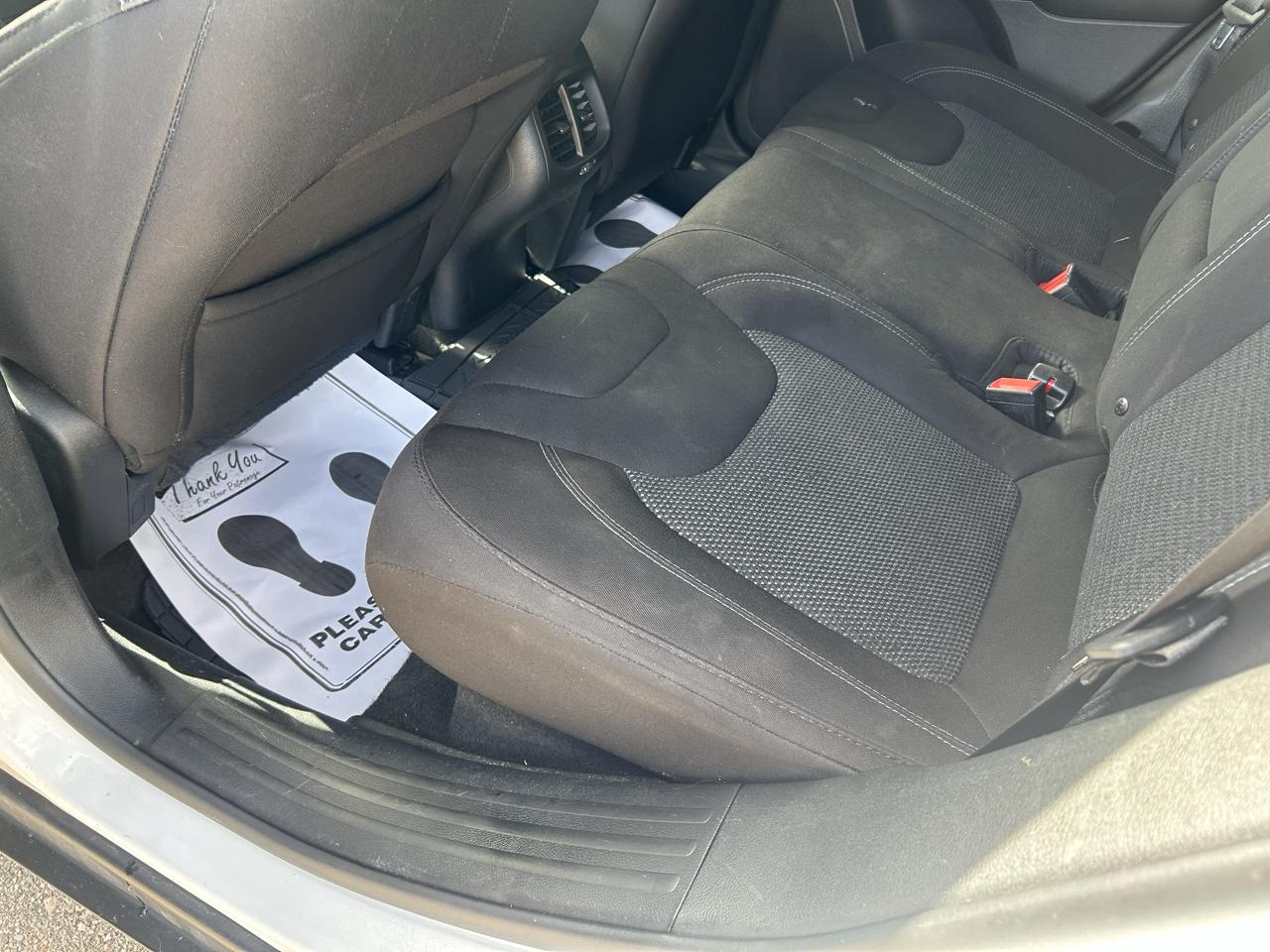 Jeep Cherokee Latitude FWD 2019