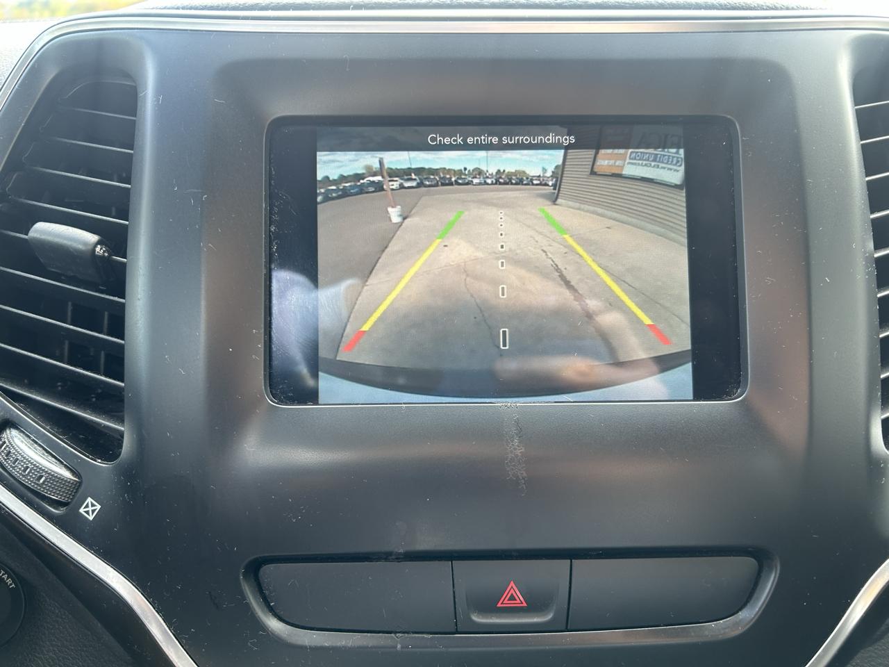 Jeep Cherokee Latitude FWD 2019