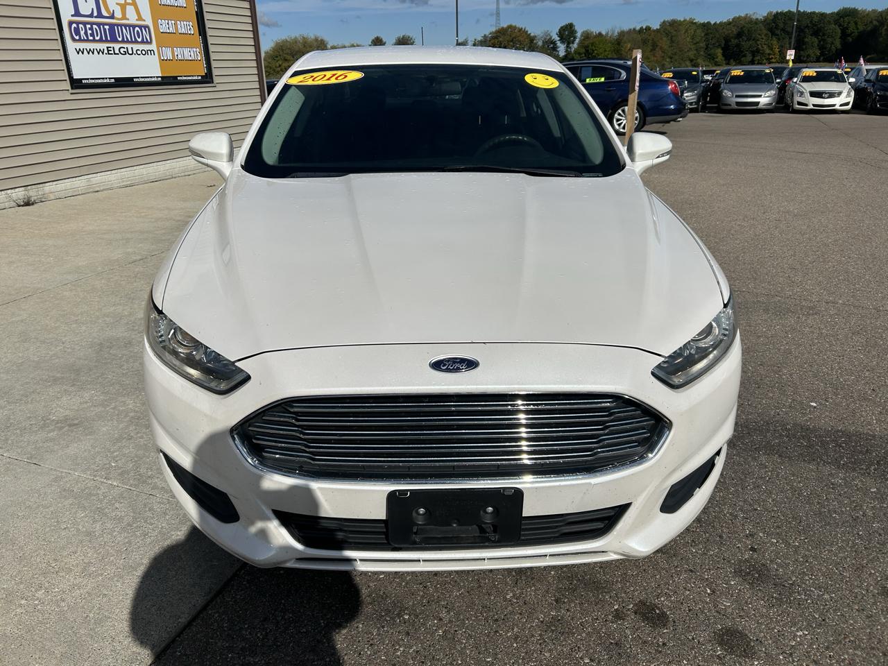 Ford Fusion 4dr Sdn SE FWD 2016