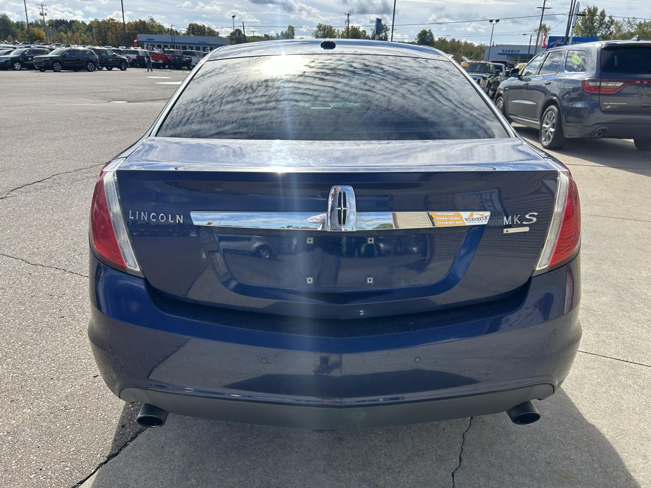 Lincoln MKS 4dr Sdn 3.5L AWD w/EcoBoost 2011